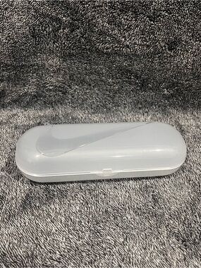 Nike hard plastic eyeglasses case (Case only)